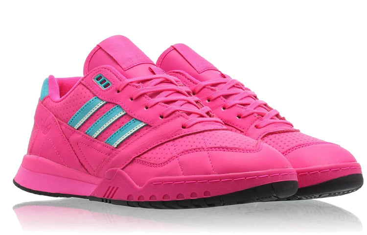 Shop 아디다스 AR 트레이너 '쇼크 핑크' (Adidas AR 트레이너 '쇼핑') EE5400