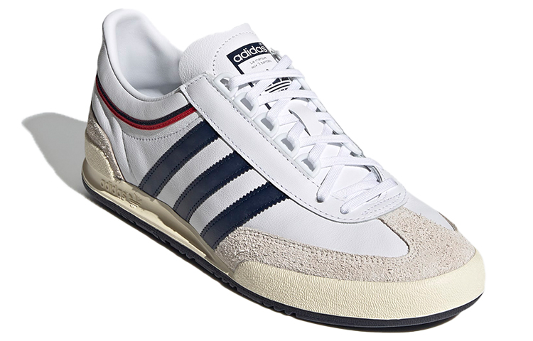 Lookbook 阿迪达斯 Atlantic MKII '白色 海军蓝' 运动鞋 FX5650