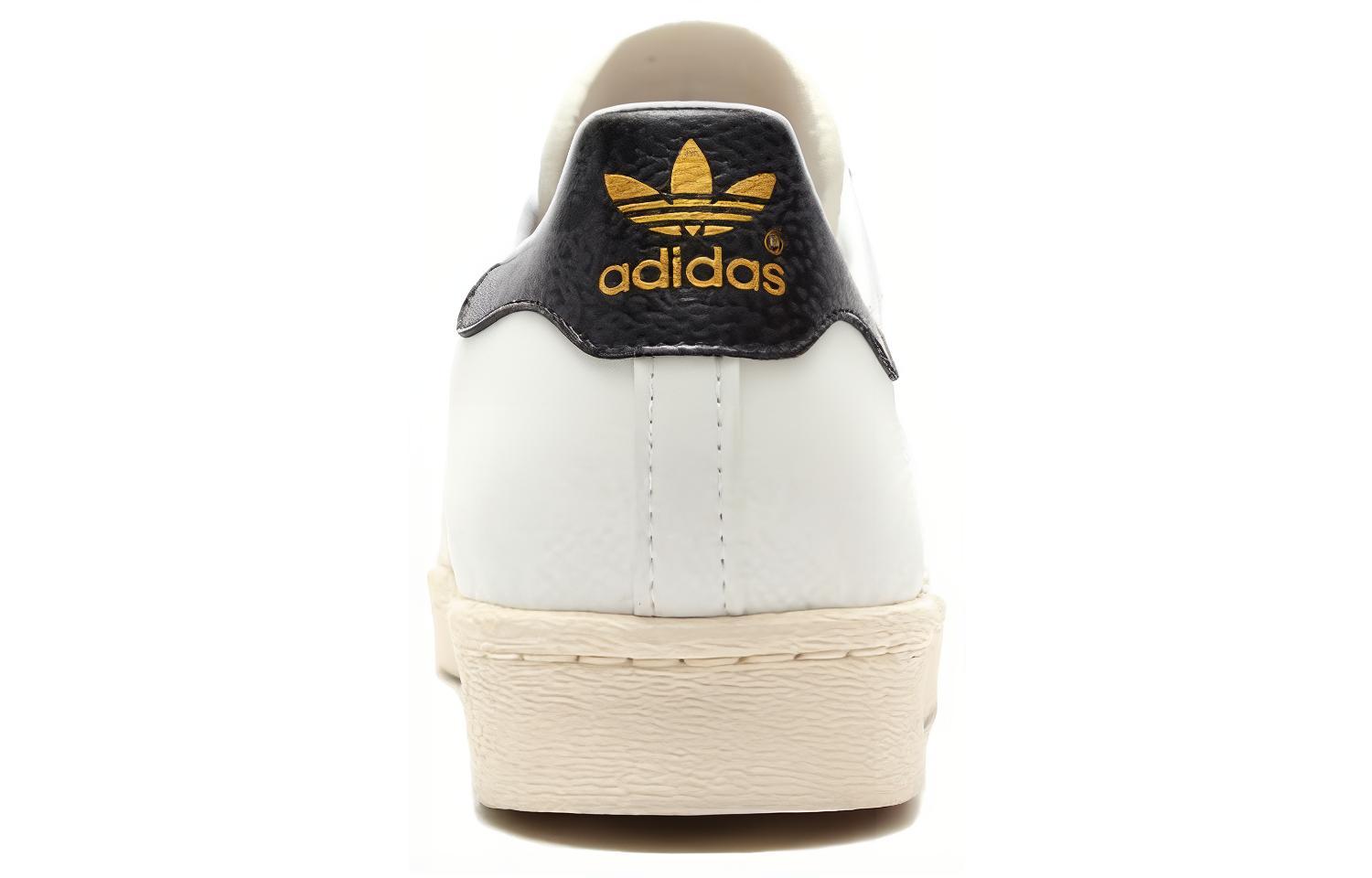 Shop 아디다스 아트모스 x 오리지널 슈퍼스타 80s '흑백' M25977