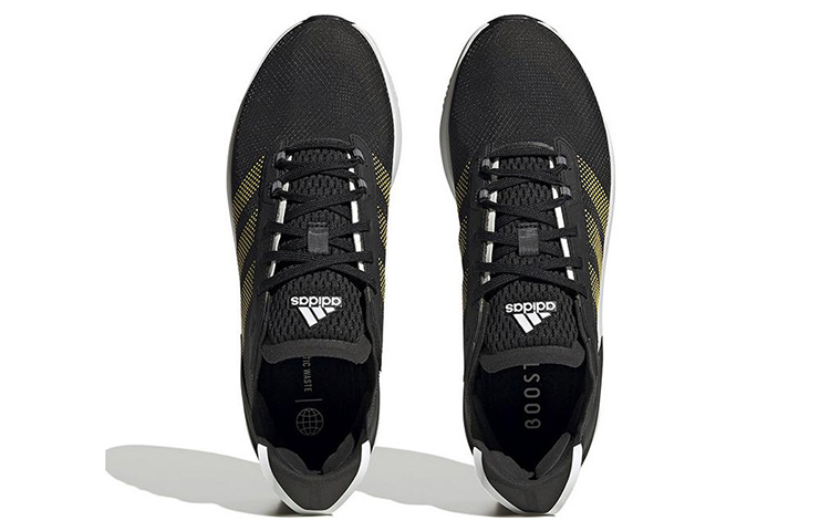 Shop adidas Avryn 'Negro Oro Solar' HP5970