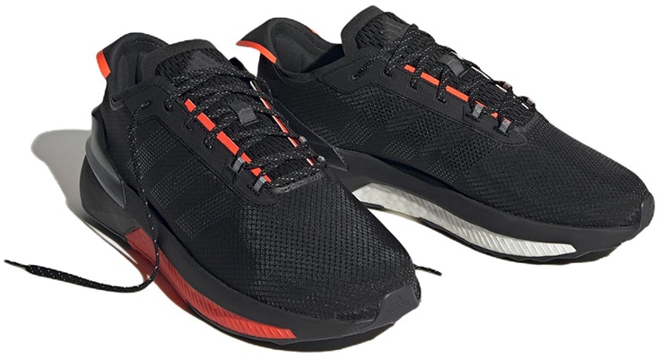 アディダス Avryn "ブラック/ソーラーレッド" HP5980 Lookbook アディダス Avryn "ブラック/ソーラーレッド" HP5980