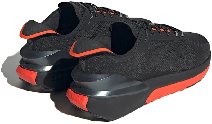 アディダス Avryn "ブラック/ソーラーレッド" HP5980 Shop アディダス Avryn "ブラック/ソーラーレッド" HP5980