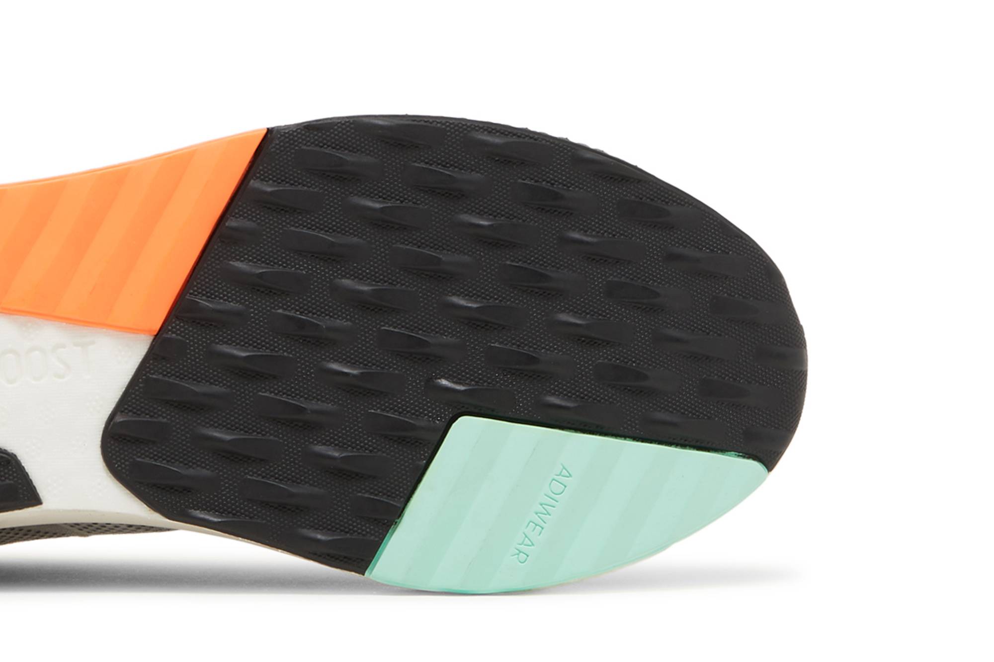 アディダス Avryn チョークオレンジ HP5973を購入 - Novelship