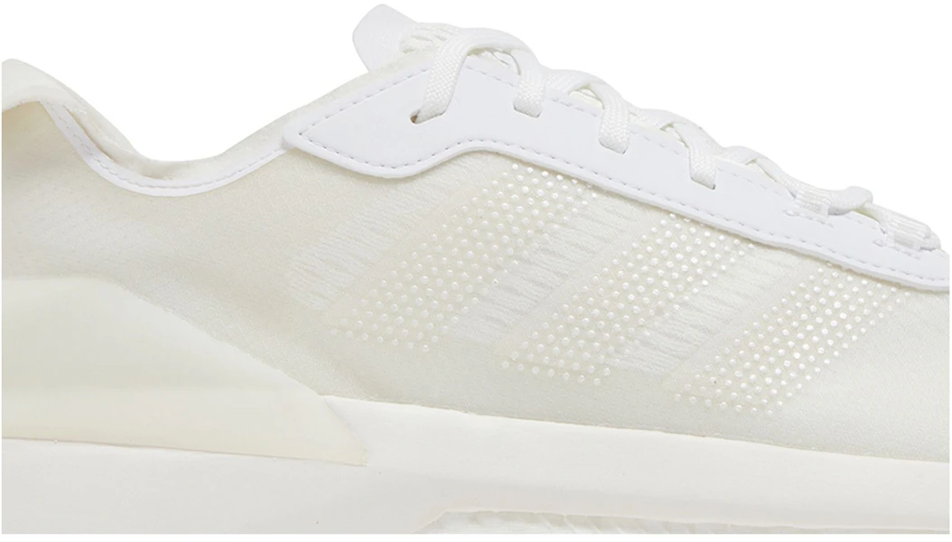 adidas Avryn ''Bianco Nuvola'' HP5972 Lookbook adidas Avryn ''Bianco Nuvola'' HP5972