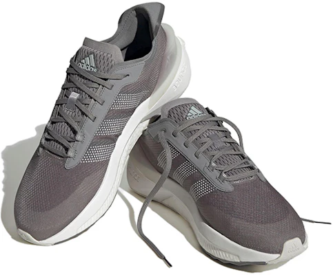 adidas Avryn 'Kelabu Putih' HP5967 Lookbook adidas Avryn 'Kelabu Putih' HP5967