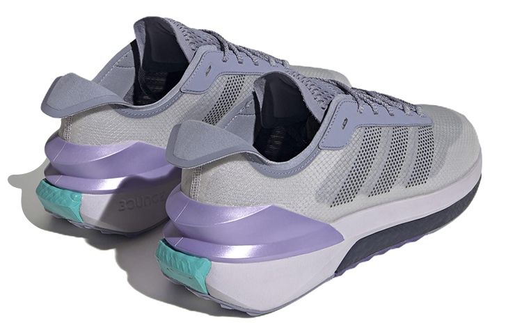 Lookbook アディダス Avryn "シルバーバイオレット" HP5979