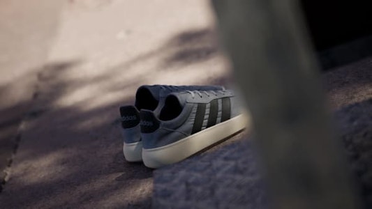 아디다스 발렌시아가 데콜레트 그레이 쓰리/코어 블랙/그레이 투 JR3518 Order 아디다스 발렌시아가 데콜레트 그레이 쓰리/코어 블랙/그레이 투 JR3518