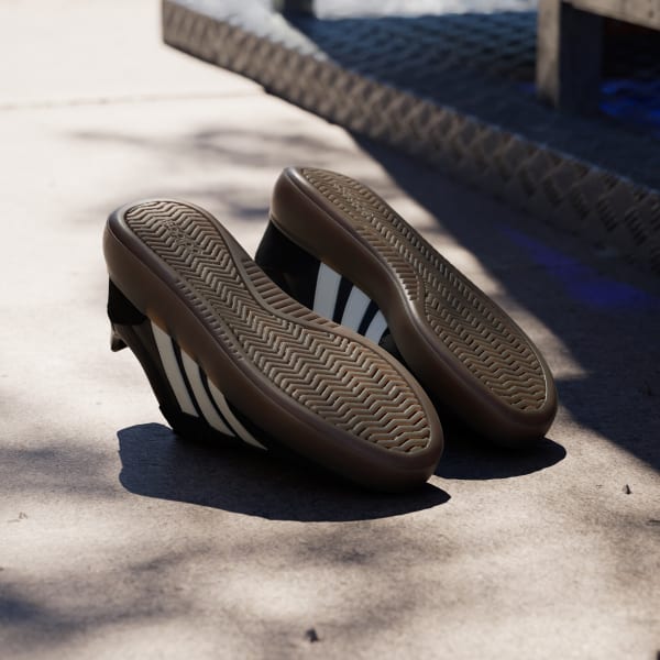 Shop アディダス バレッダ Dコード コアブラック/オフホワイト/ガム JR1229