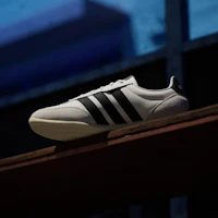 Sizing Adidas Barreda Lo 白色/黑色/香草色運動鞋 JR4618