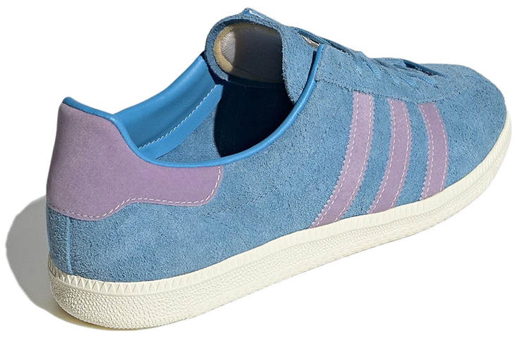 Shop 아디다스 블루 그라스 '라이트 블루 퍼플 틴트' GW5770 GW5770