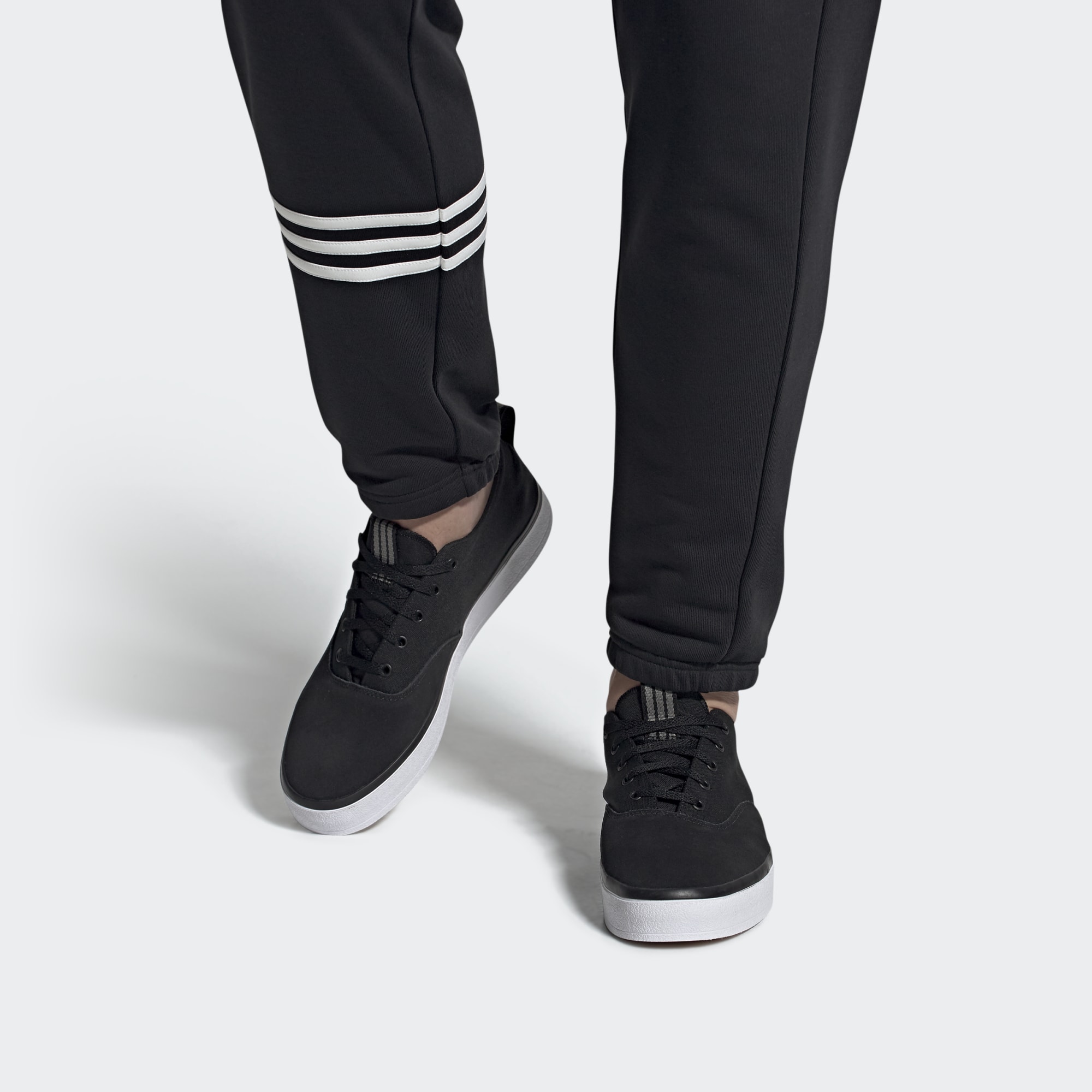Sizing adidas Broma ''Noir Blanc'' EG1624