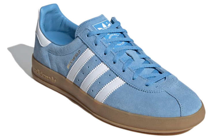 Lookbook adidas Broomfield Bleu Clair Blanc Gum GW2542