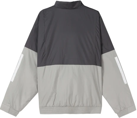adidas BTS 復古拼色輕薄防風外套 灰色 FT2442 Lookbook adidas BTS 復古拼色輕薄防風外套 灰色 FT2442