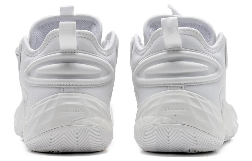 Shop adidas BYW Select Team 防滑抗磨 低筒 籃球鞋 男款 白色