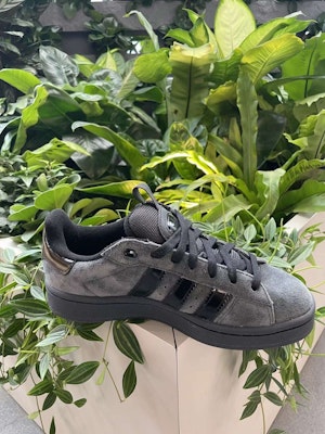 アディダス キャンパス 80s トリプルブラック hq9012 Lookbook アディダス キャンパス 80s トリプルブラック hq9012