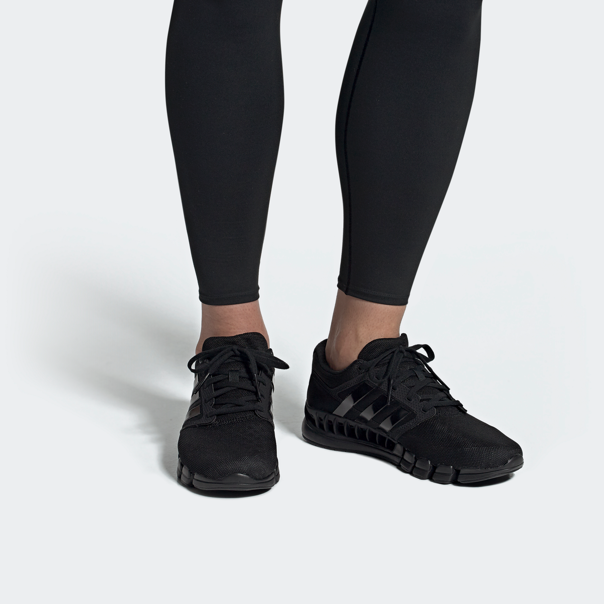 Details for 阿迪达斯 Cc Revolution U '黑色' EF2664