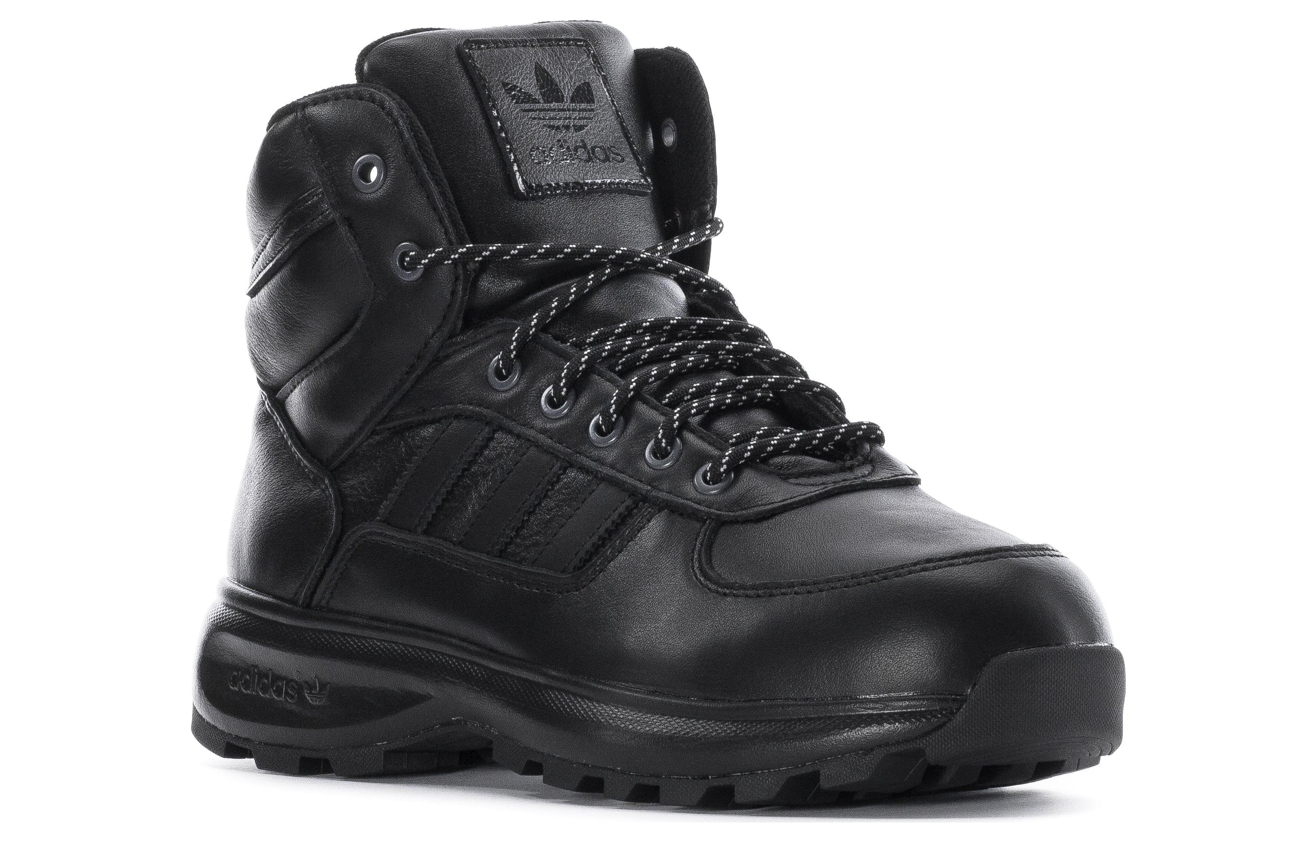 Lookbook adidas Chasker Boot 'Triple Black' Sepatu Bot Serba Hitam GY1197