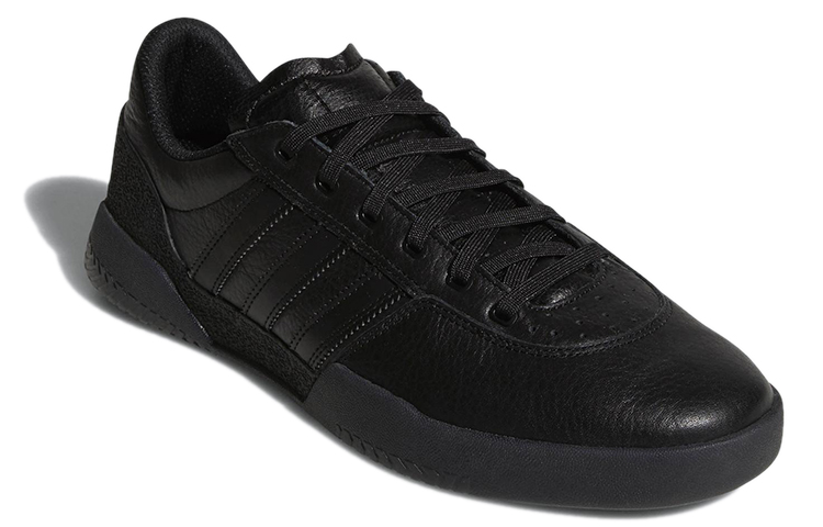 Lookbook adidas originals City Cup 纯黑色