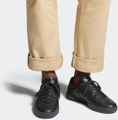 adidas originals City Cup 纯黑色 Sizing adidas originals City Cup 纯黑色