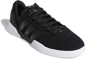 adidas originals City Cup 防滑休閒板鞋 碳黑色 Lookbook adidas originals City Cup 防滑休閒板鞋 碳黑色