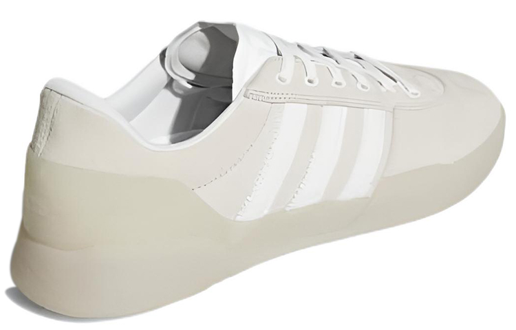 Shop adidas originals City Cup 低幫休閒板鞋 白色