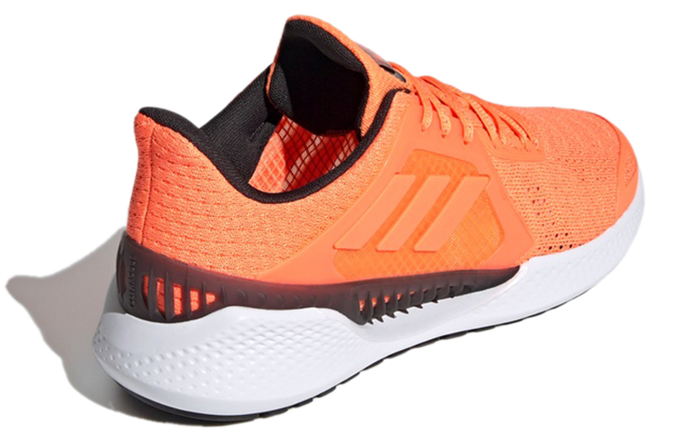 Shop adidas Climacool Vent 低筒 跑步鞋 男女共用 橙黑色