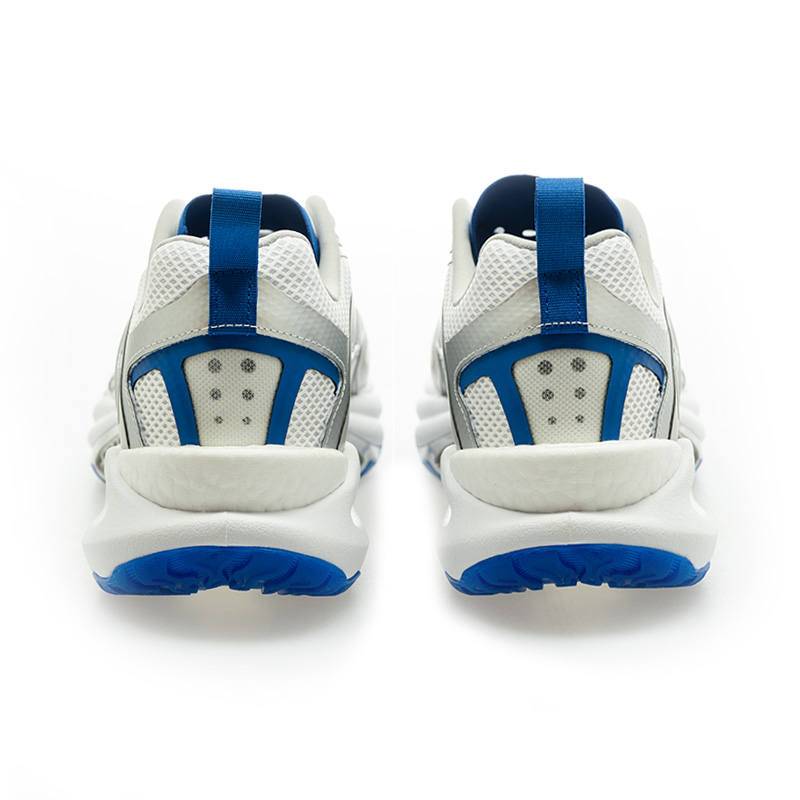 Lookbook 阿迪达斯Climacool Vento 4.0白色跑鞋 KK1812