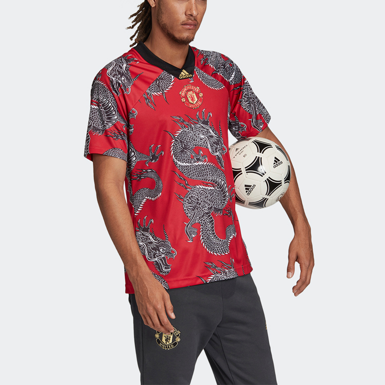 Sizing 아디다스 맨유 드래곤 로브 티 레드 (CNY 한정판) FU1323