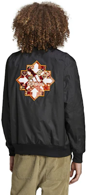 adidas CNY Manchester United Logo Jaket Track Hitam () H63994 Shop adidas CNY Manchester United Logo Jaket Track Hitam () H63994