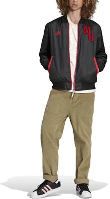 adidas CNY Manchester United Logo Jaket Track Hitam () H63994 Purchase adidas CNY Manchester United Logo Jaket Track Hitam () H63994