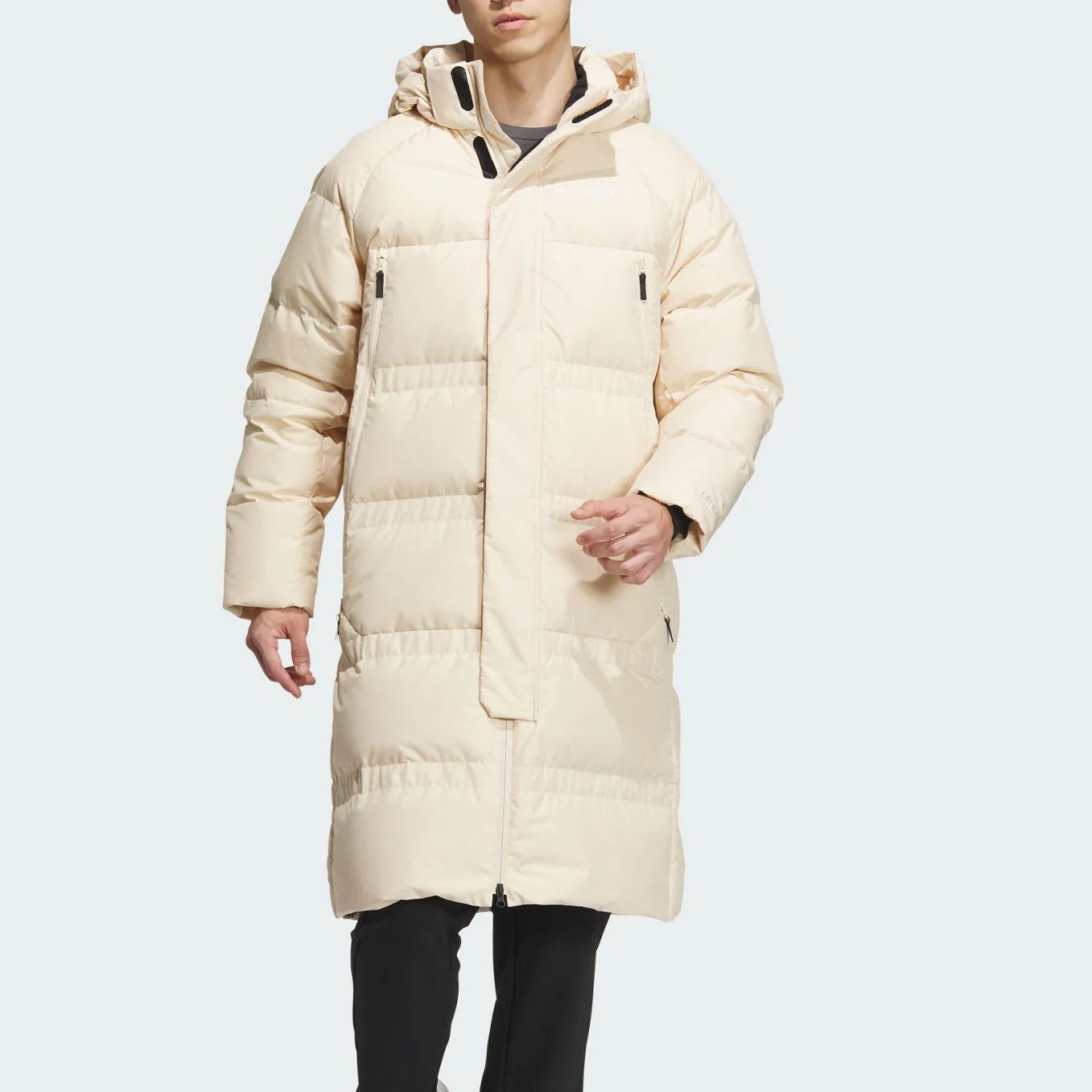 Lookbook adidas COLD.RDy Chaqueta Larga con Estampado Beige Rock Sandstorm. IL8970