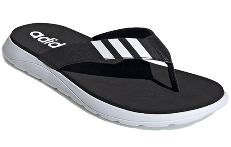 Shop Adidas 舒適涼鞋「黑白」EG2069