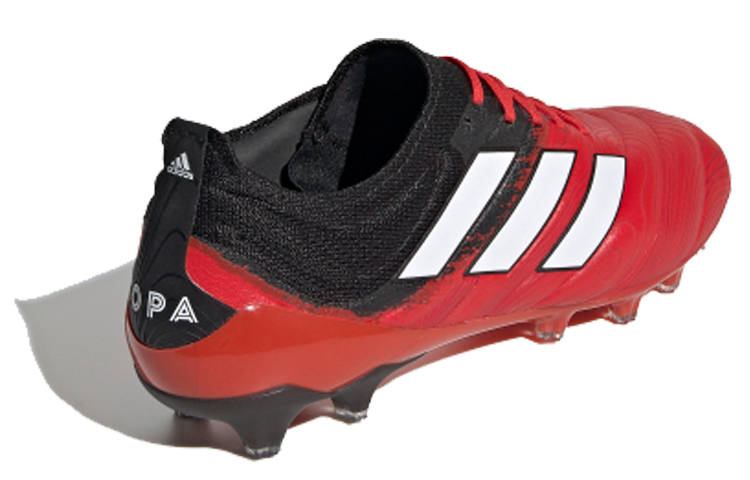 Lookbook adidas Copa 20.1 AG 黑紅色