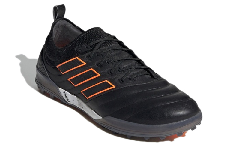 Lookbook adidas Copa 20.1 TF 舒適耐磨足球鞋 黑橙色