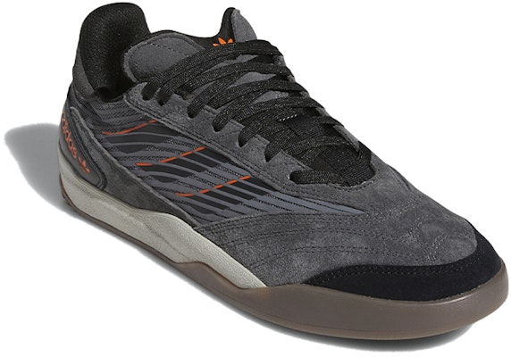 아디다스 코파 나시오날 '블랙 메탈 그레이' FV5950 Lookbook 아디다스 코파 나시오날 '블랙 메탈 그레이' FV5950