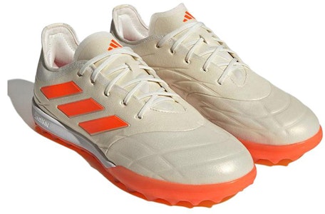 adidas Copa Pure.1 TF Turf 'Team Solar Orange' - Kasut Turf Solar Oren Terbaik. ID4638 Lookbook adidas Copa Pure.1 TF Turf 'Team Solar Orange' - Kasut Turf Solar Oren Terbaik. ID4638