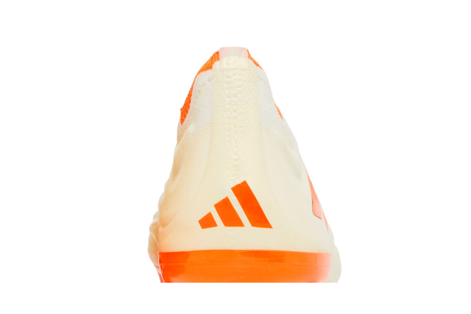 Cheap 阿迪达斯Copa Pure+ FG 'Heatspawn系列' HQ8894