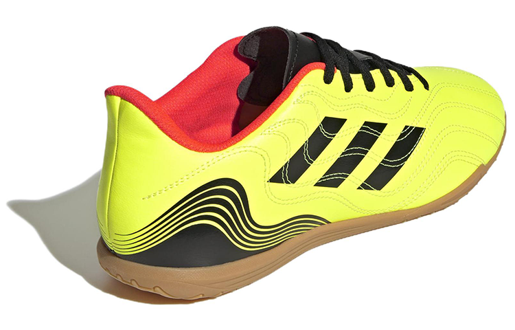 Shop adidas Copa Sense.4 防滑耐磨 足球鞋 男款 黃黑