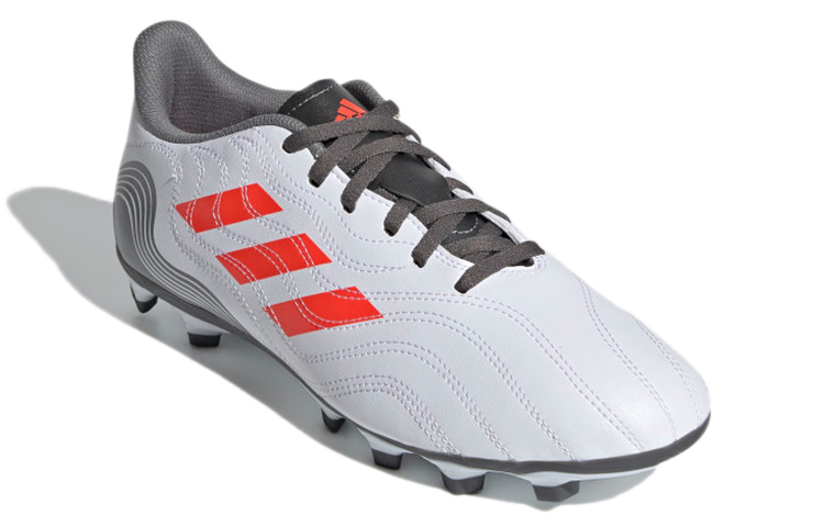 Lookbook adidas Copa Sense.4 Fxg 耐磨防滑足球鞋 白灰紅