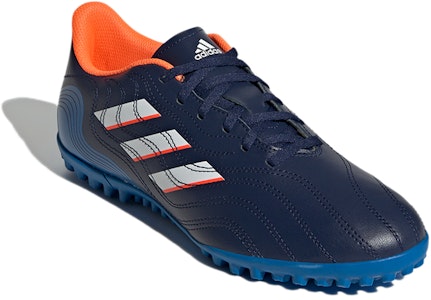 adidas Copa Sense.4 TF 'Putih Biru' Sepatu Bola Lapangan Rumput Sintetis GW7390 Lookbook adidas Copa Sense.4 TF 'Putih Biru' Sepatu Bola Lapangan Rumput Sintetis GW7390