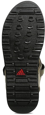 adidas Teryn 休閒運動涼鞋 米棕色 Shop adidas Teryn 休閒運動涼鞋 米棕色