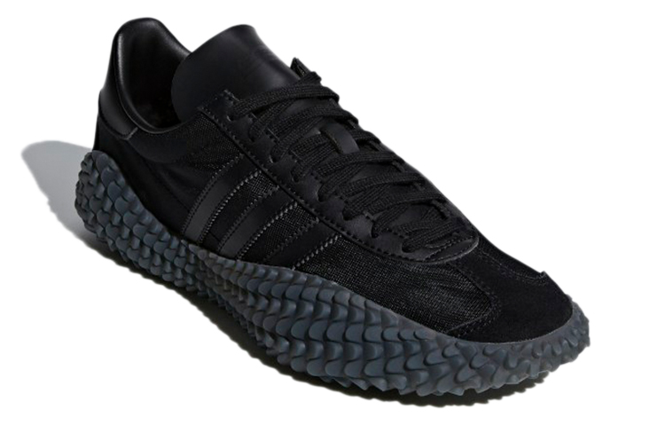 Lookbook 愛迪達 Country Kamanda '核心黑' EE3642