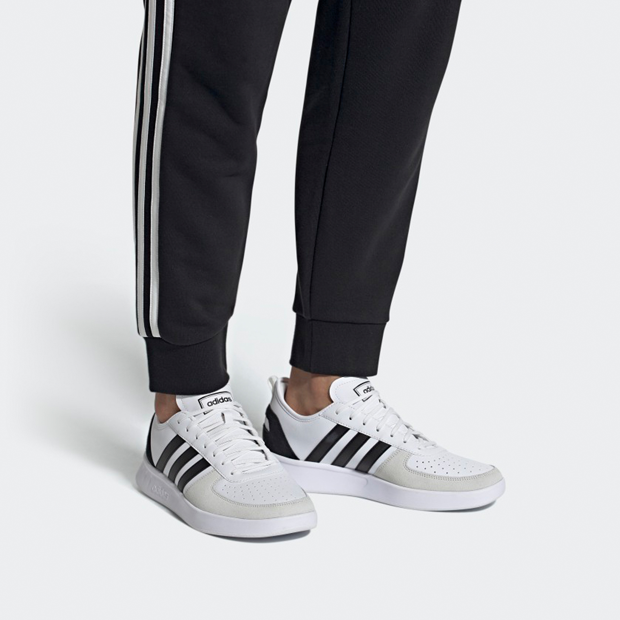 Cheap 阿迪达斯 Court80s 网球鞋 '黑白灰' FW2871