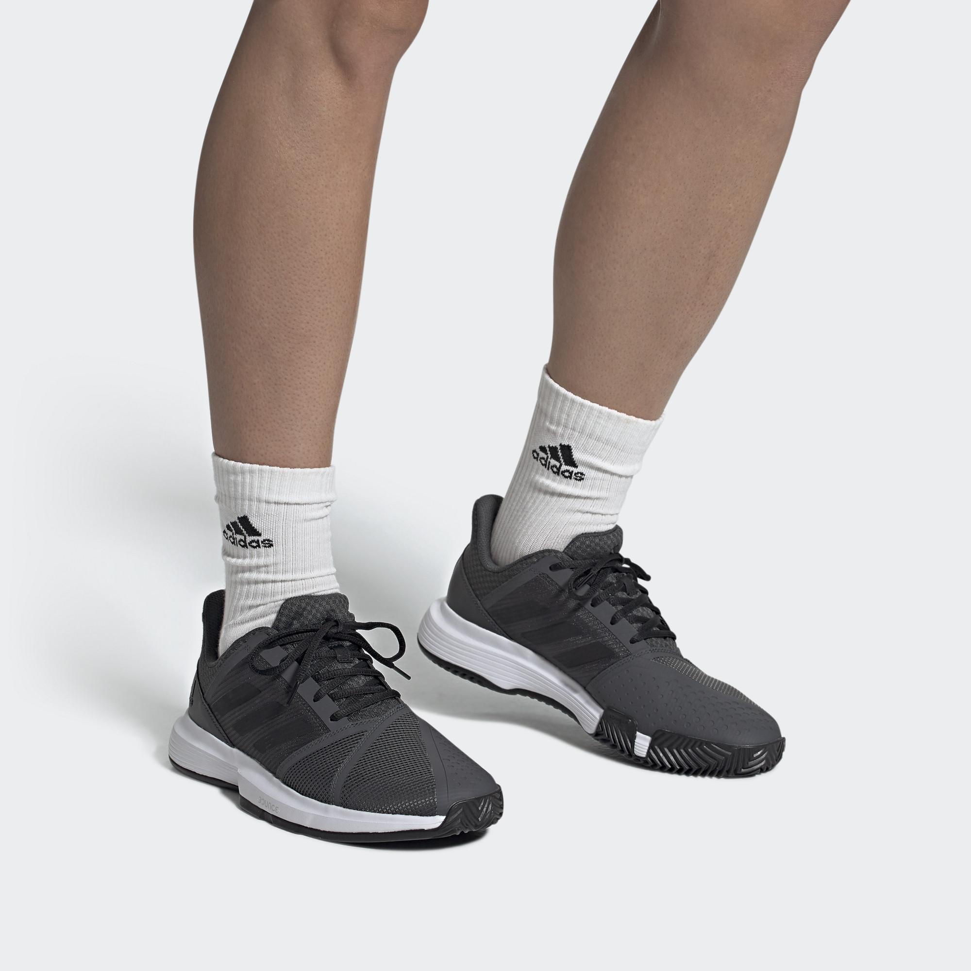 Sizing adidas CourtJam Bounce Clay ''Grigio'' FV2764