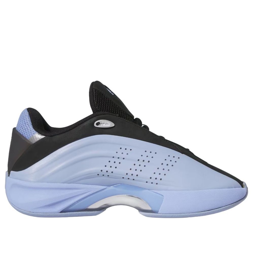 Lookbook adidas Crazy IIInfinity 130 ''Blu Spark Carbon'' IH2666
