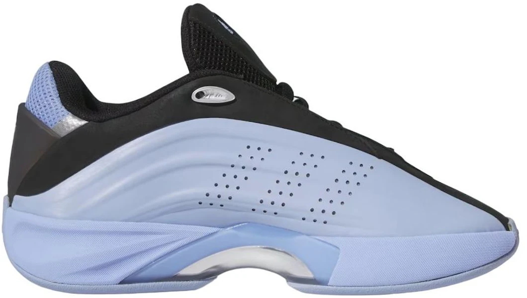 adidas Crazy IIInfinity 130 ''Blu Spark Carbon'' IH2666 Lookbook adidas Crazy IIInfinity 130 ''Blu Spark Carbon'' IH2666