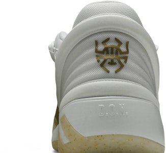 adidas D.O.N. Issue #2 'Putih Emas Metalik' FX9431 Sizing adidas D.O.N. Issue #2 'Putih Emas Metalik' FX9431