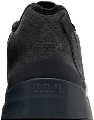 adidas D.O.N. Issue #4 'Lights Out' GY6511 Sizing adidas D.O.N. Issue #4 'Lights Out' GY6511