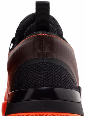 adidas D.O.N. Issue #5 'Halloween' IE8326 Sizing adidas D.O.N. Issue #5 'Halloween' IE8326