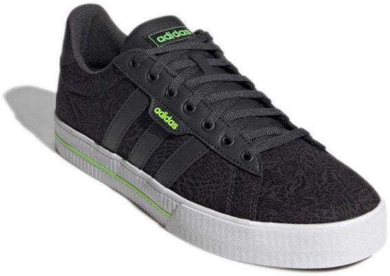 adidas Daily 3.0 'Carbon Signal Green' Lelaki Sneakers GV7352 Lookbook adidas Daily 3.0 'Carbon Signal Green' Lelaki Sneakers GV7352